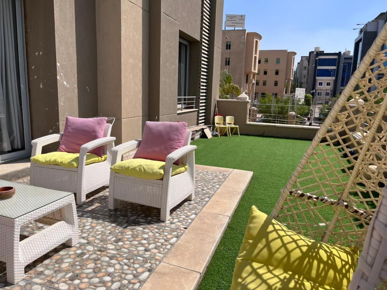 Village Gate- New Cairo- Studio-palm Hills
