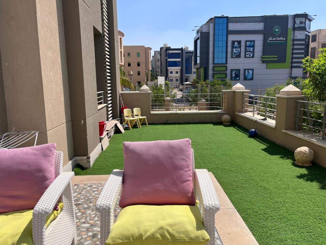 Village Gate- New Cairo- Studio-palm Hills Apartment